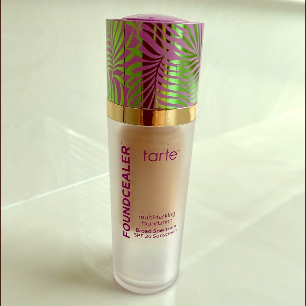 Tarte Babassu Foundcealer Light Beige